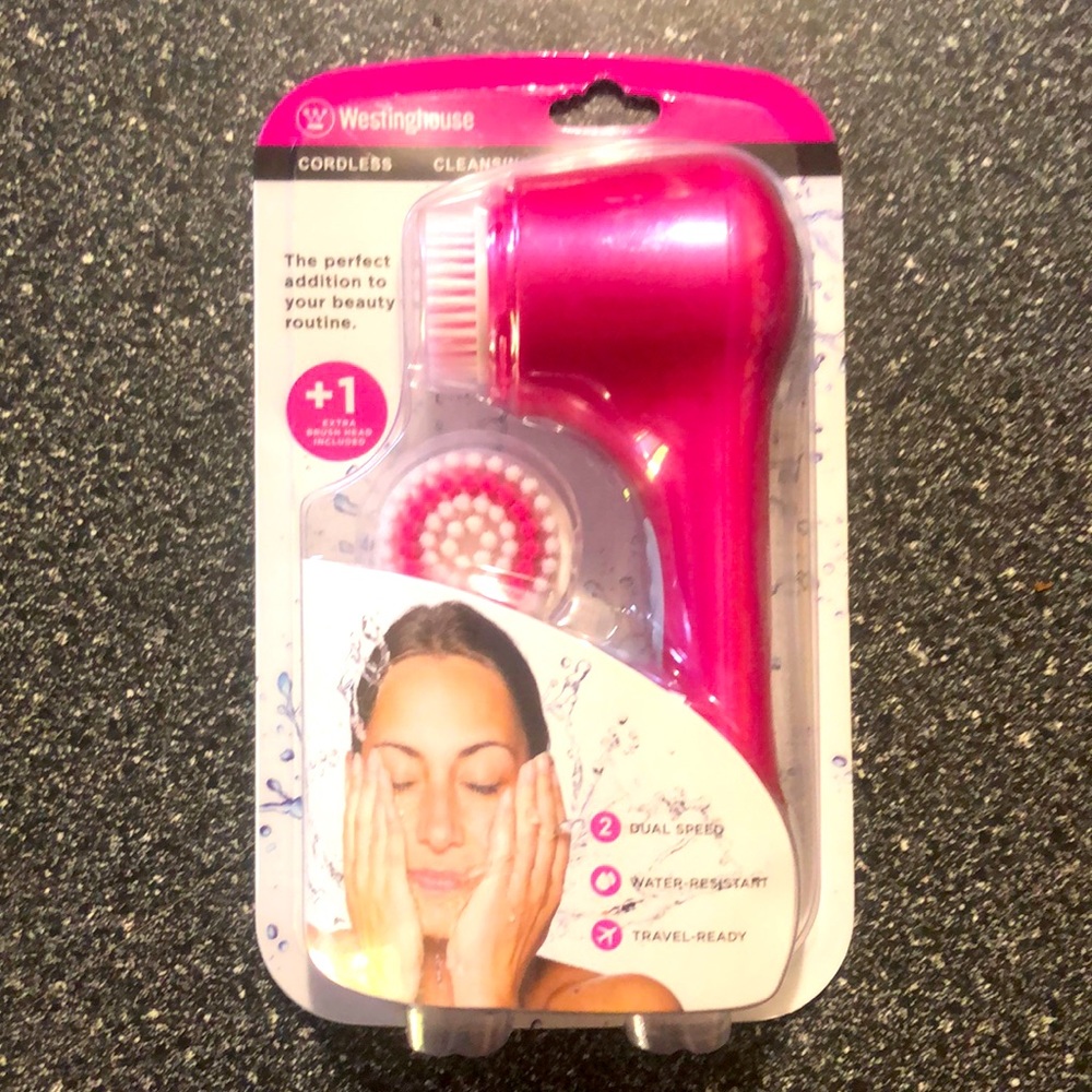 Westinghouse Cordless Duel Speed Cleansing Facial Brush + 1 Extra Brush Head NEW